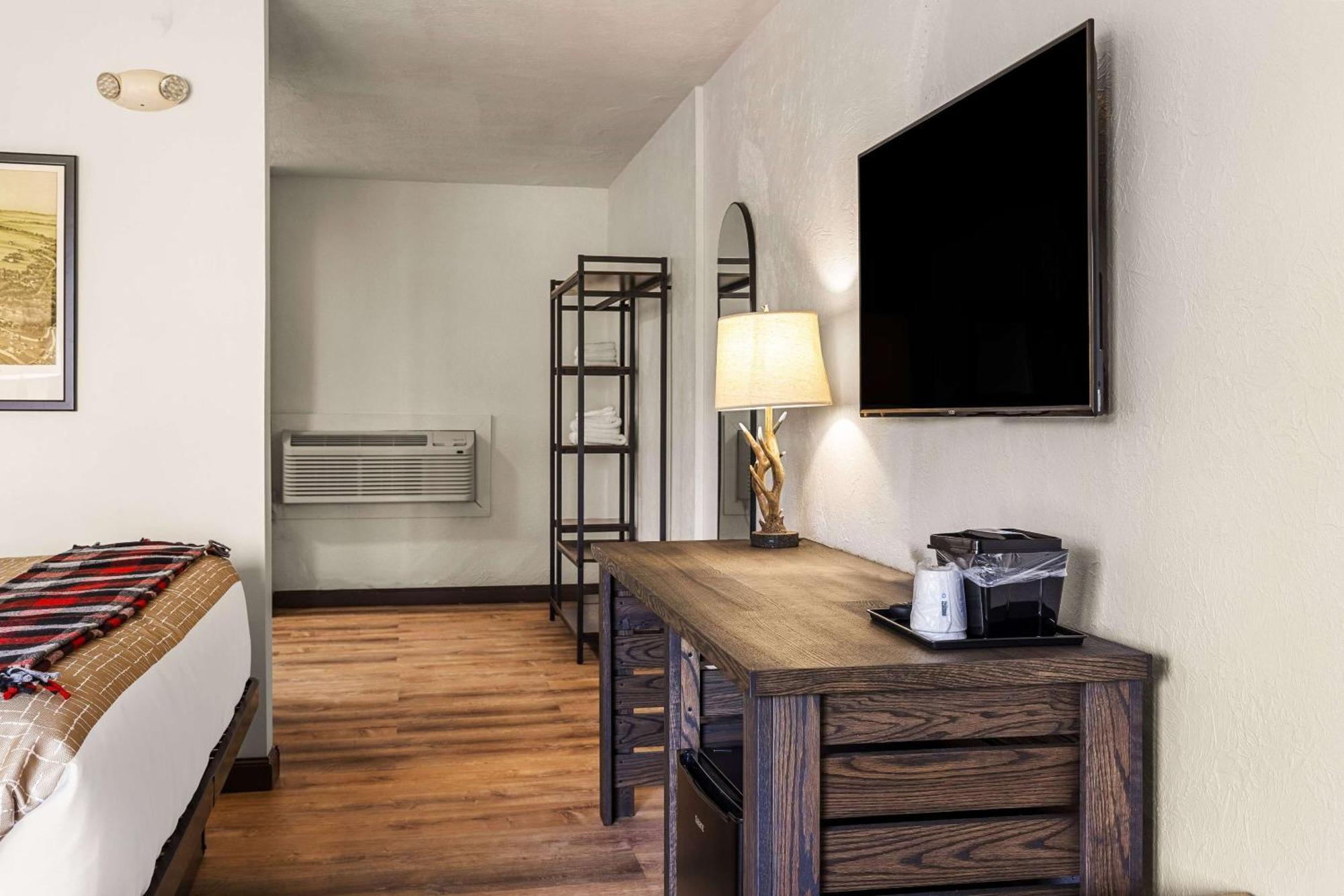 Travelodge By Wyndham Emlenton エクステリア 写真